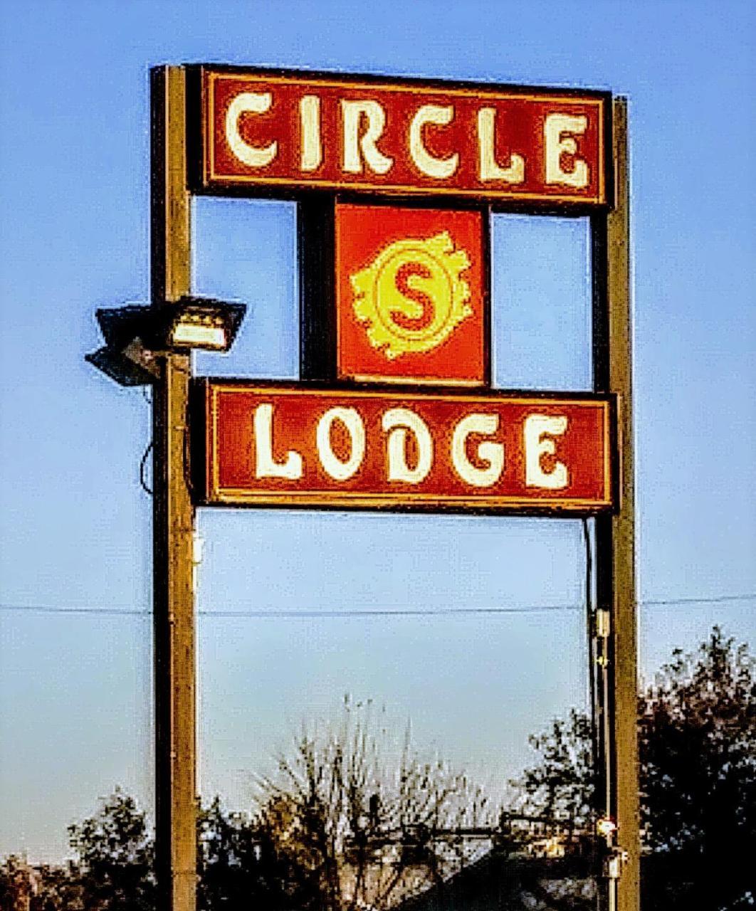 Circle S Lodge Gering Экстерьер фото